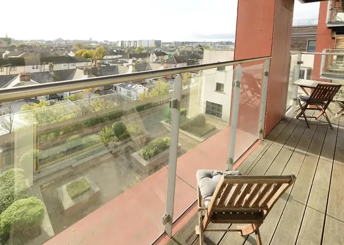 Lejlighed Bright 2bd Flat With Private Balcony - Dublin